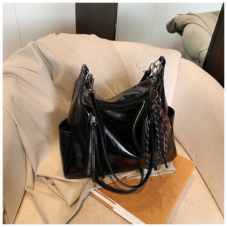Sabine Shoulder Bag