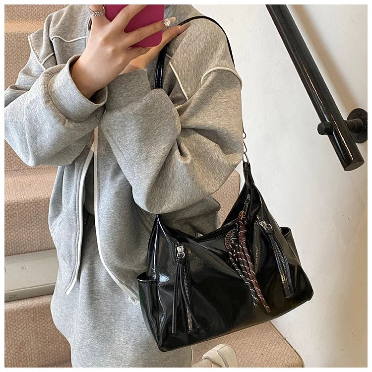 Sabine Shoulder Bag
